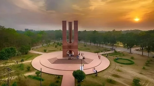 মহানবী (সা.)-কে কটূক্তি অভিযোগে জাবি শিক্ষার্থী সাময়িক বহিষ্কার